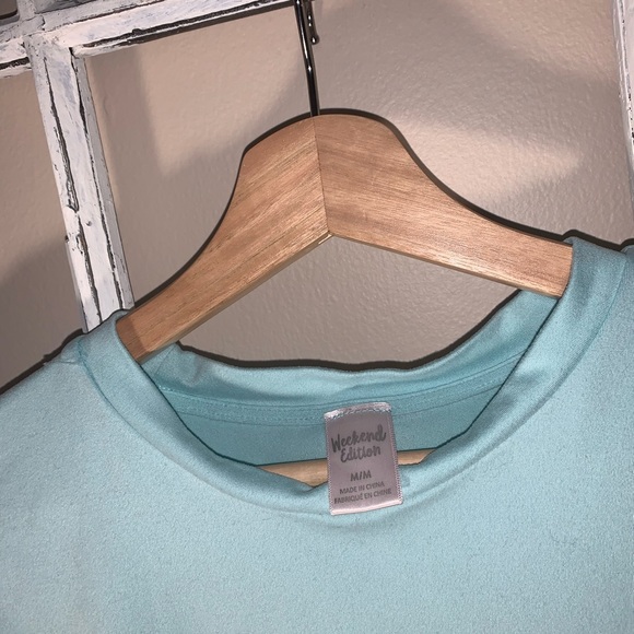 Graphic T-shirt - Picture 3 of 3